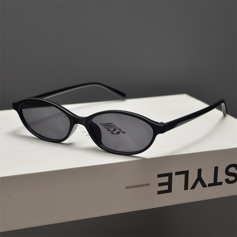New Retro Oval Cat Eye Sunglas - Women'S Fashion In The 90S review and price